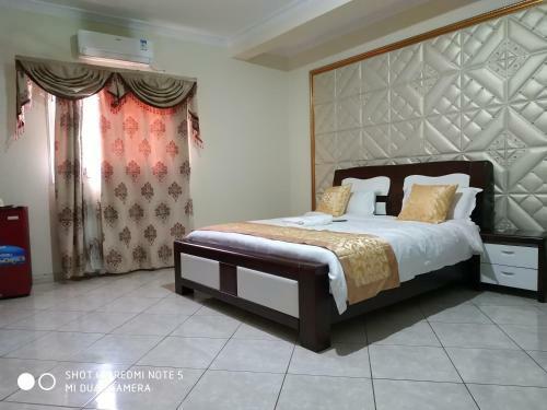 Hotel Golden House