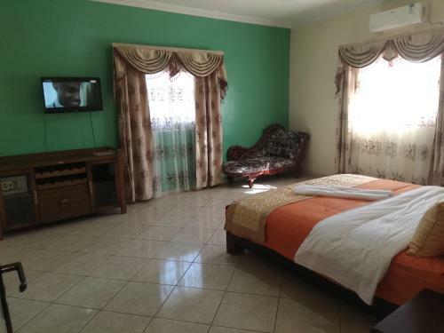Hotel Golden House
