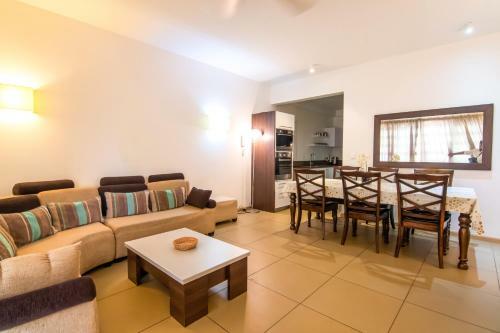 Azuri Village Holiday Apartment - Roches Noires
