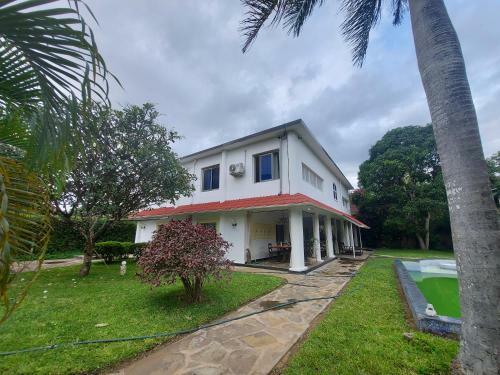 Villa Leopard House