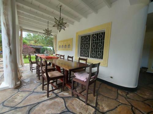 Villa Leopard House