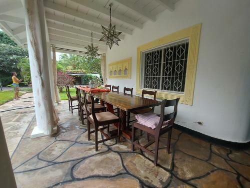 Villa Leopard House