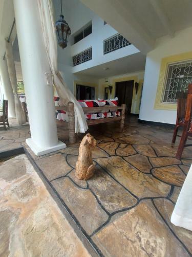 Villa Leopard House