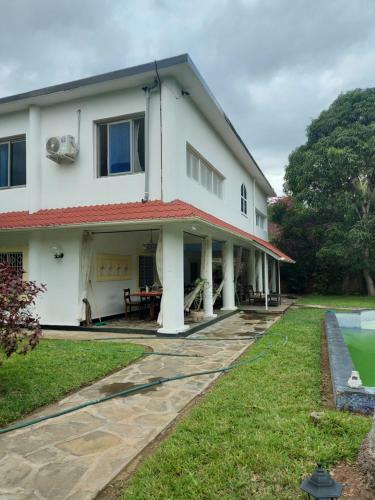 Villa Leopard House