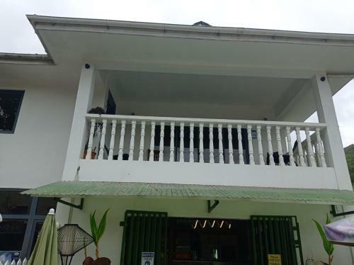Les Forbans Selfcatering Apartment