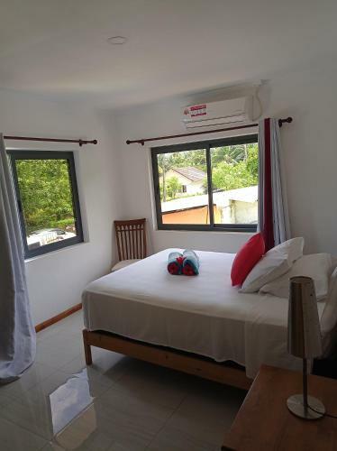 Les Forbans Selfcatering Apartment