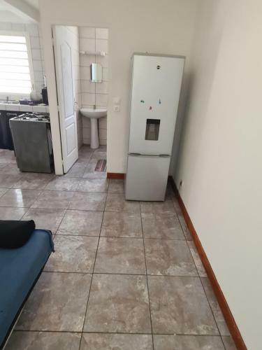 Apartamento Appartement 1 Chambre Proche Du Centre Cial Canabady