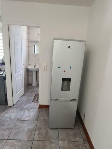 Apartamento Appartement 1 Chambre Proche Du Centre Cial Canabady