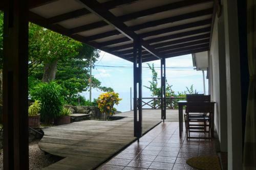 Hostal The Beach House