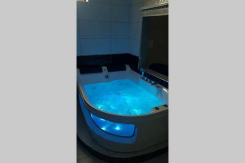 Luxury Couples Paradise*ensuite Jacuzzi And Pool