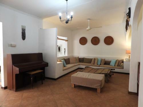 Castaway Villa