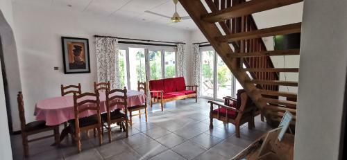 Grande Villa Corossol Chez Marva 3 � 12 Personnes