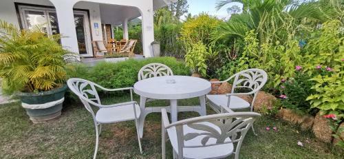 Grande Villa Corossol Chez Marva 3 � 12 Personnes