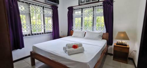 Grande Villa Corossol Chez Marva 3 � 12 Personnes