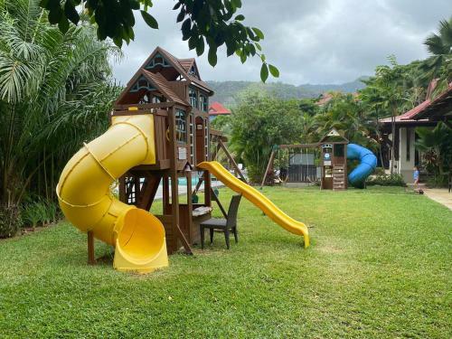 Eden Island 4-bedroom Villa With Private Pool