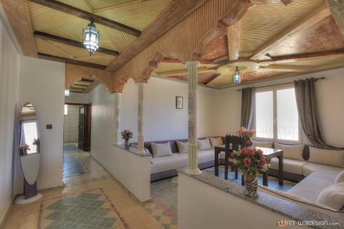 Hotel New Mars Dades