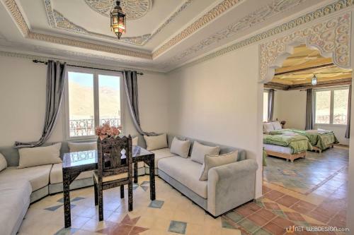 Hotel New Mars Dades