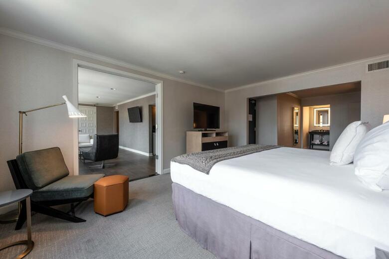 Hotel Indigo Chicago Downtown Gold Coast