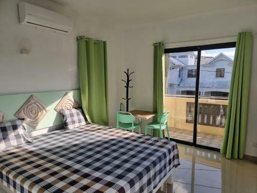Hostal Room In Studio - Studio Solitaire Ideal For Two Adults