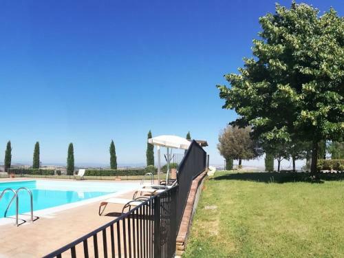 Apartment In Asciano With Shared Panoramic Swimming Pool