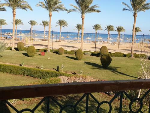Beach Front Villa In Napqe