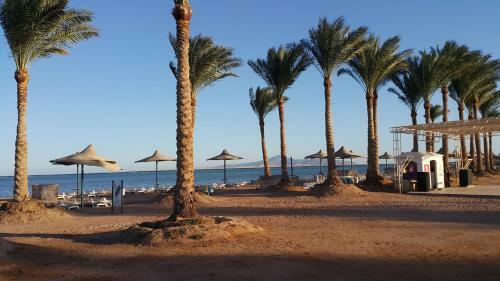 Beach Front Villa In Napqe