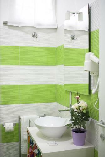 Hostal Tibur Star Guest House