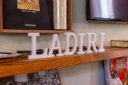 Ladiri - Antica Dimora In Terra Cruda