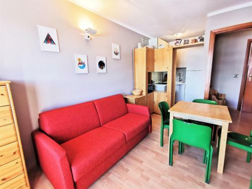 Hostdomus - Color Apartment