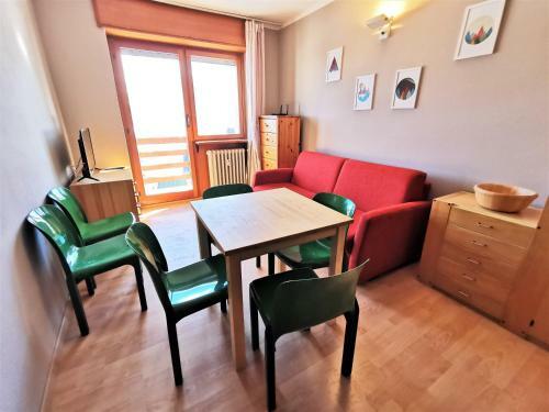 Hostdomus - Color Apartment