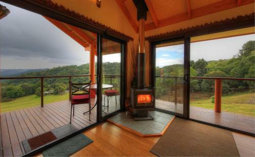 Bed & Breakfast Maleny Tropical Retreat