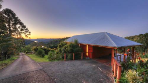 Bed & Breakfast Maleny Tropical Retreat