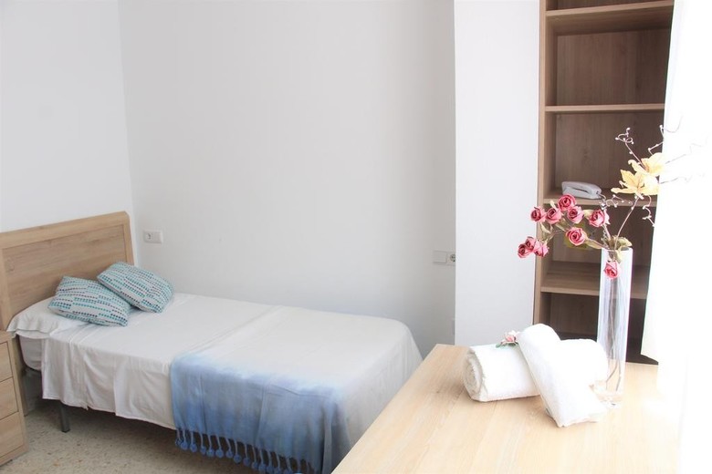 Albergue Residencia Universitaria Balc�n Del Romeral
