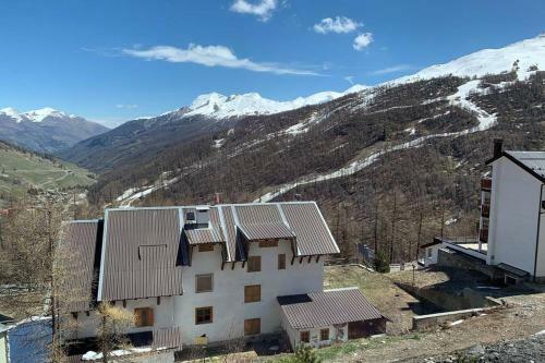 Apartamento A 2 Minuti Dalle Piste Da Sci E Campo Da Golf.