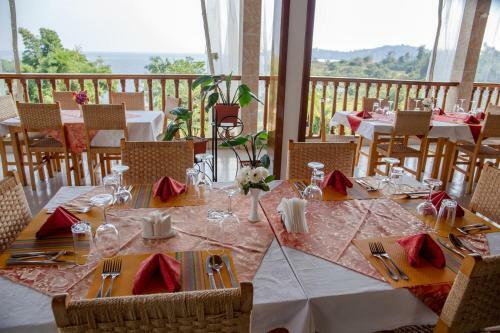 Hostal Room In Studio - Rushel Kivu Resort Ltd