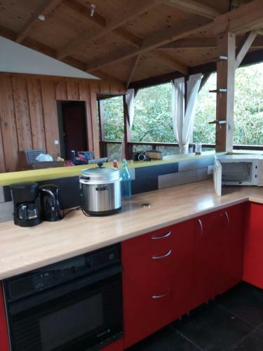 Les Agapanthes: Maison Etang Sale