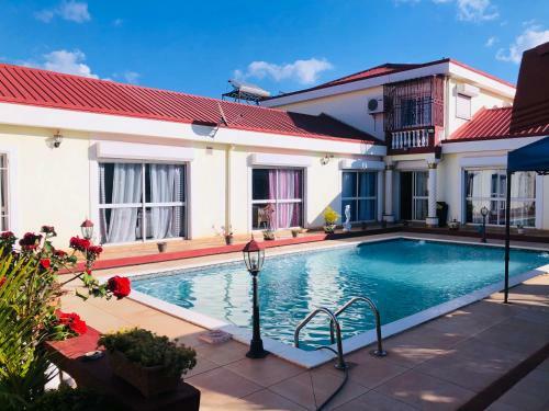 Hostal Petite Flower Guest House