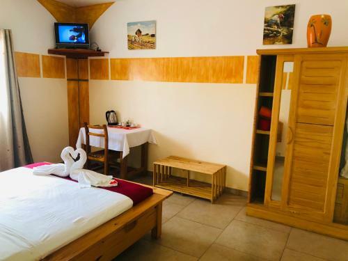 Hostal Petite Flower Guest House