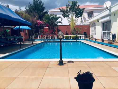 Hostal Petite Flower Guest House
