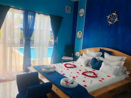 Hostal Petite Flower Guest House