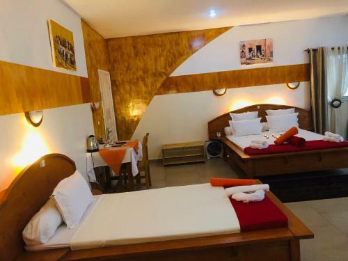 Hostal Petite Flower Guest House