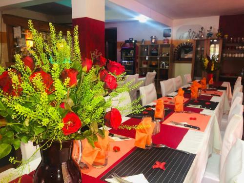 Hostal Petite Flower Guest House