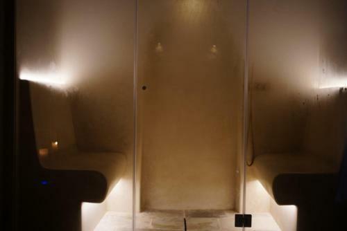 Lanime - Bed In Spa