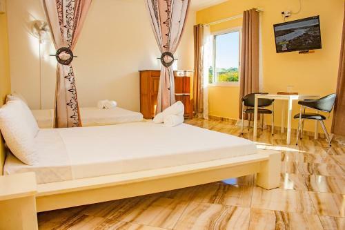 Hostal Cambria Hotel