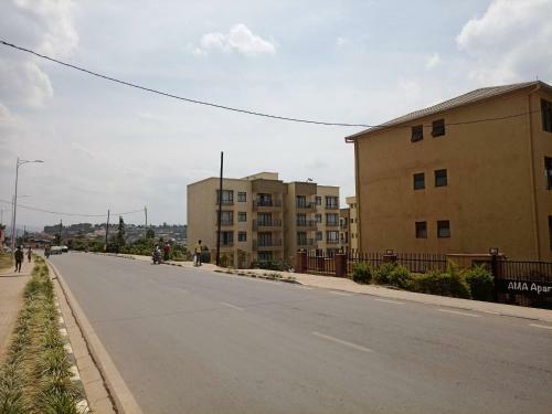 Excellent 2 Bedroom Apartment Myplace