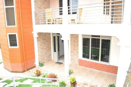 Bed & Breakfast Adriel Homes Ltd