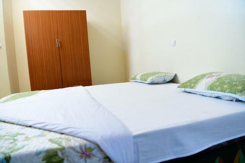 Hostal Gaju House
