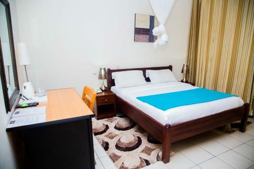 One Click Hotel