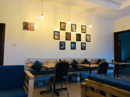 Fayrouz Hostel And Restaurant