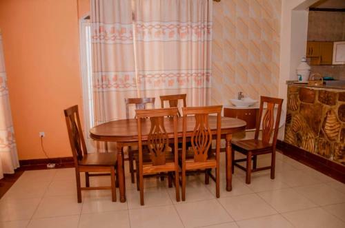Esther Apartment-kibagabaga